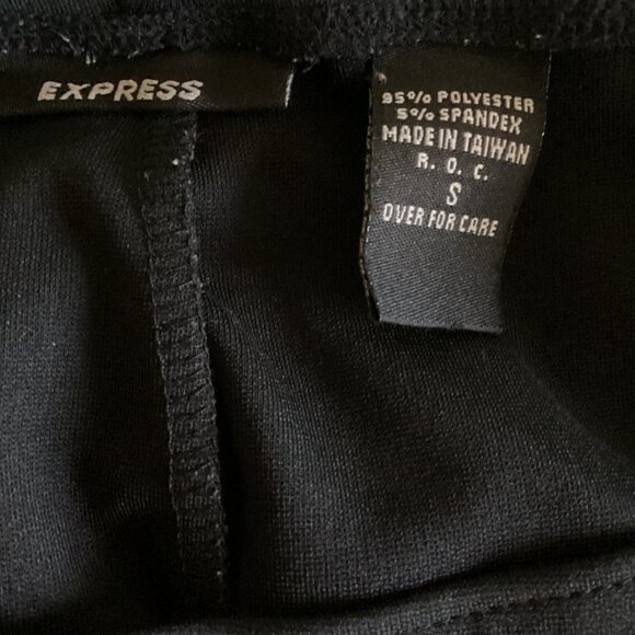 EXPRESS Lightweight Black Stretch Cropped Flare Pull-On Pants Sz S 15U - Picture 7 of 8